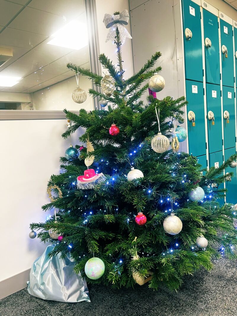 Image for the Tweet beginning: ‘It’s beginning to look a