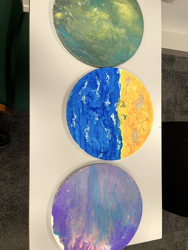 Image for the Tweet beginning: Pink group have been exploring