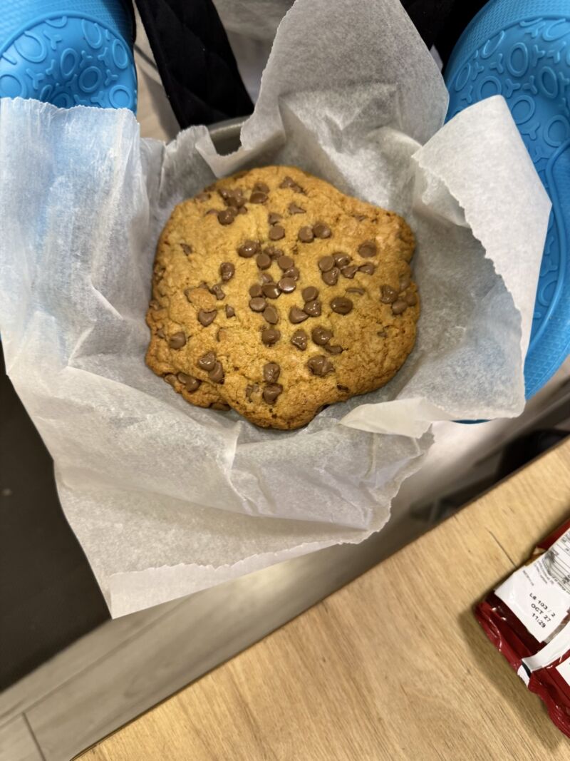 Image for the Tweet beginning: For National Chocolate Chip Day